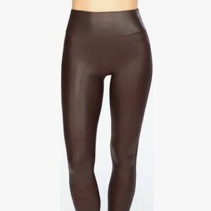 Spanks faux leather leggings